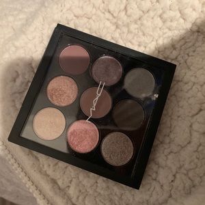 MAC Cosmetics eyeshadow pallet